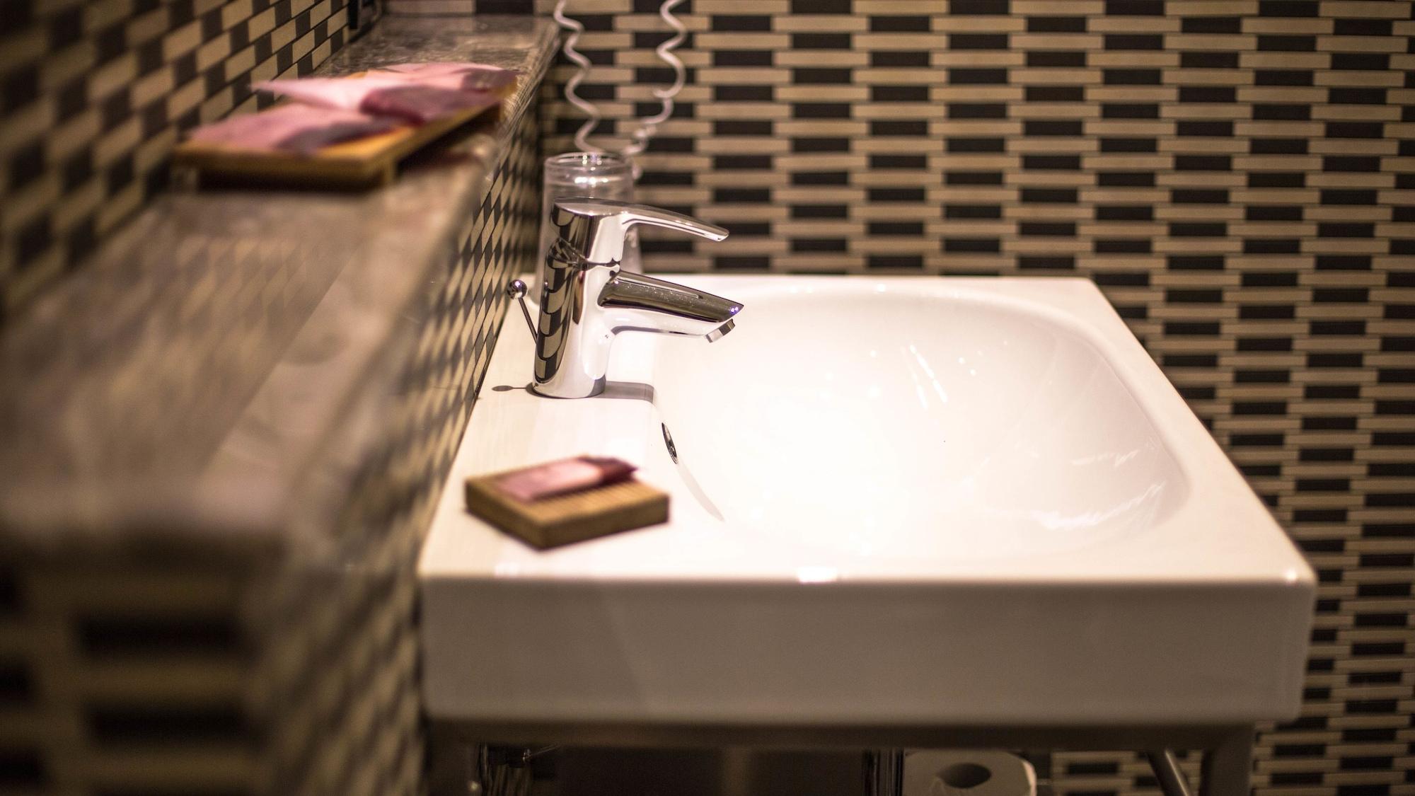 Bb 10 Serpotta - Palazzo Riolo & Restaurant Palermo Kültér fotó